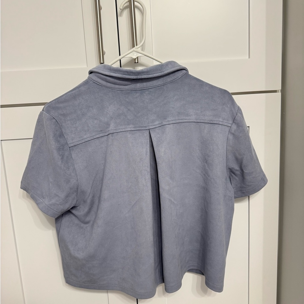 Velvet Short-Sleeve Button-Up Shirt - Picture 7 of 7